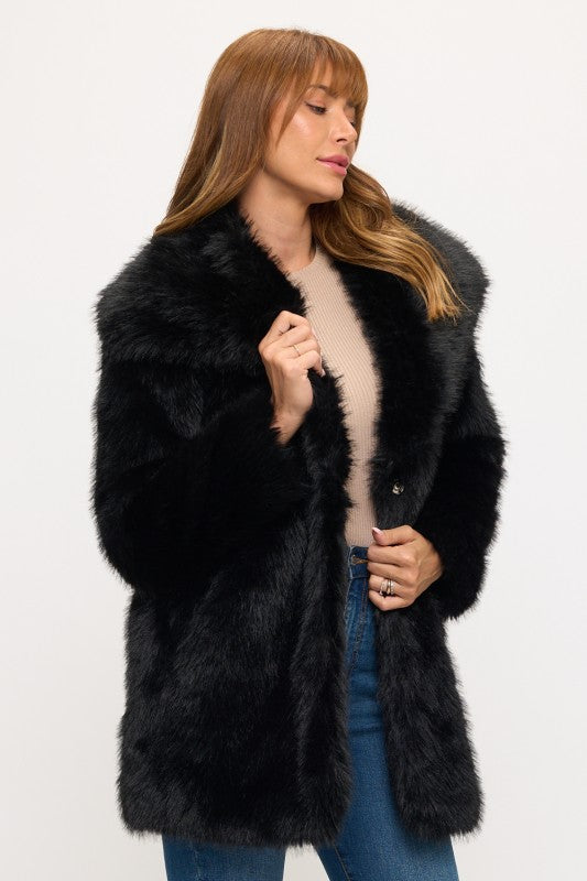 CLAFC0063: Luxe Cloud Oversized Faux Fur Coat