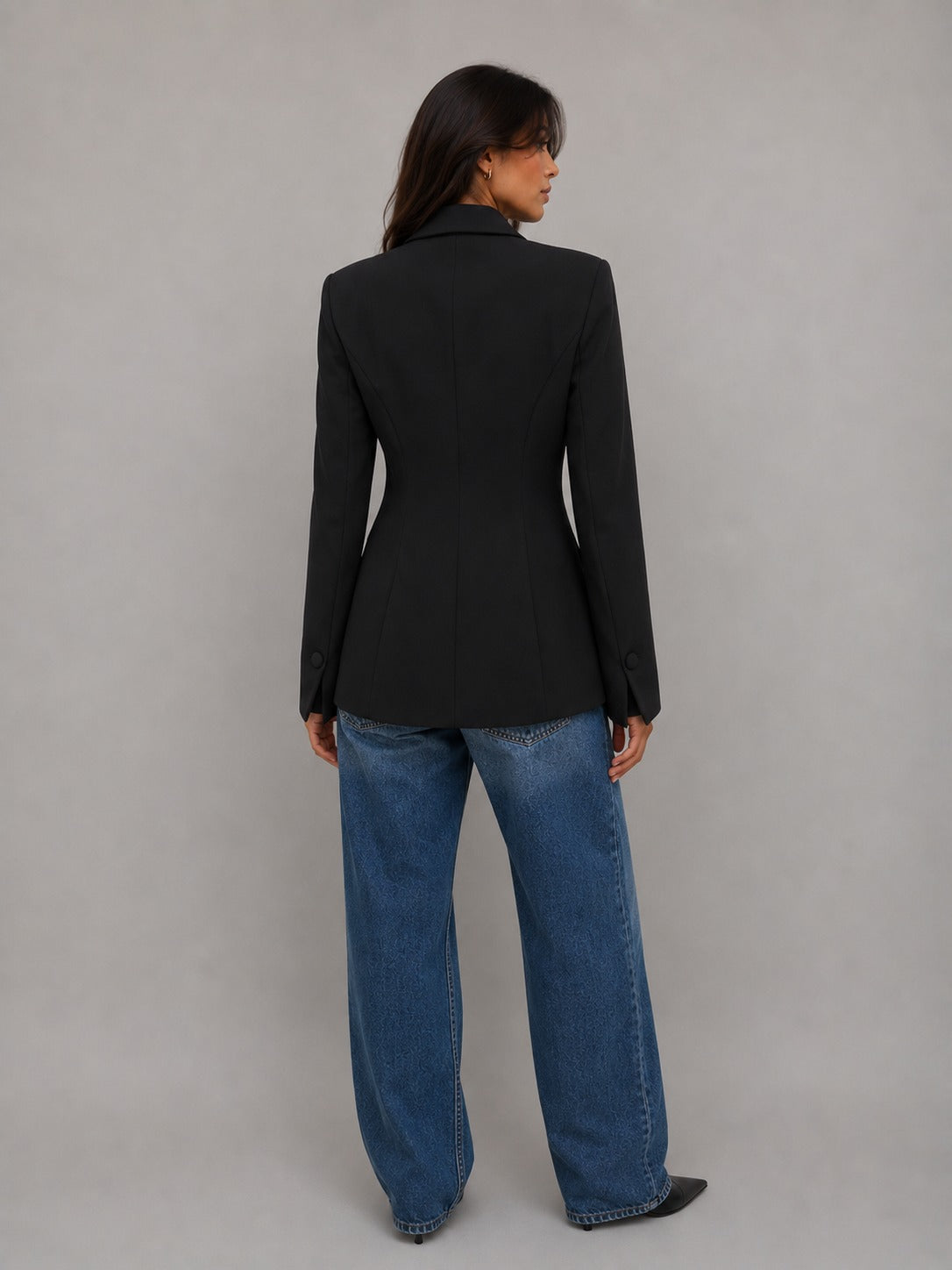 BL0206 - The Luxe Neutral Sculpted Blazer