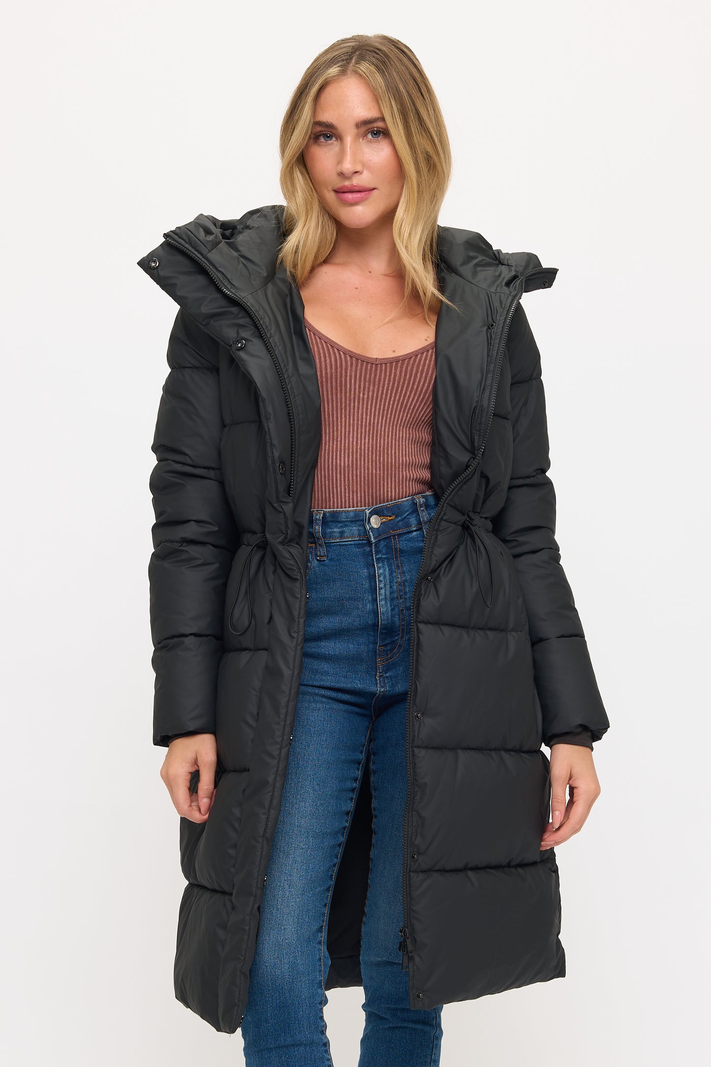 CLANP0112: Nordic Luxe Hooded Puffer Coat