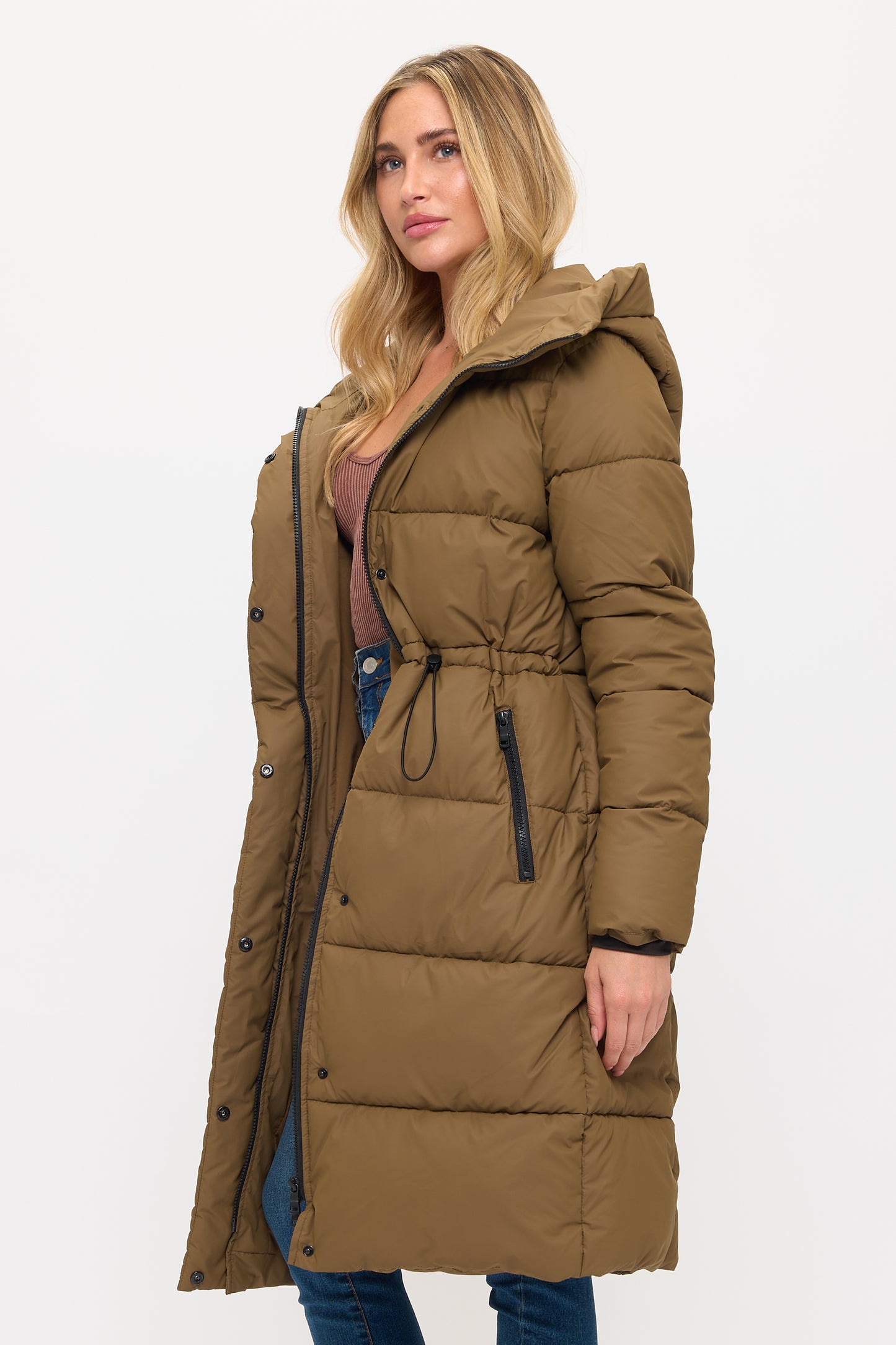 CLANP0112: Nordic Luxe Hooded Puffer Coat